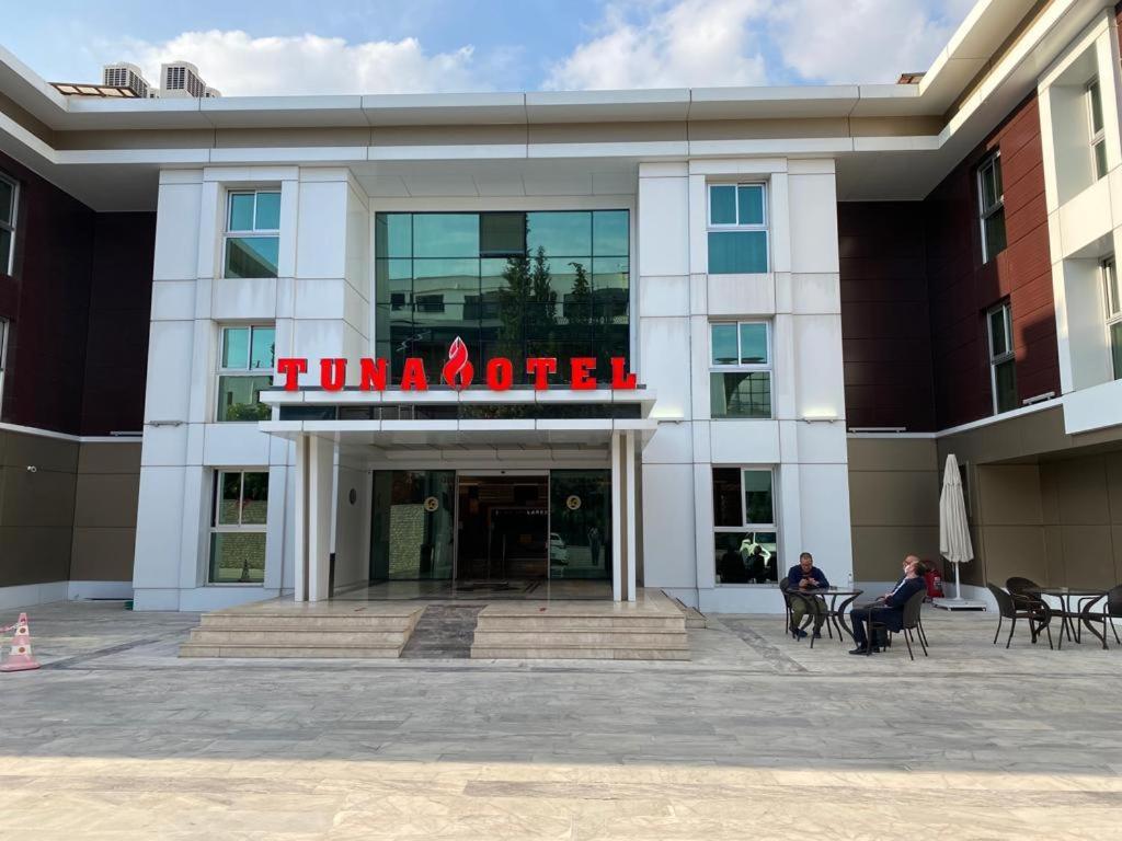 Tuna Otel Rezi̇Dans Gulagzi Luaran gambar