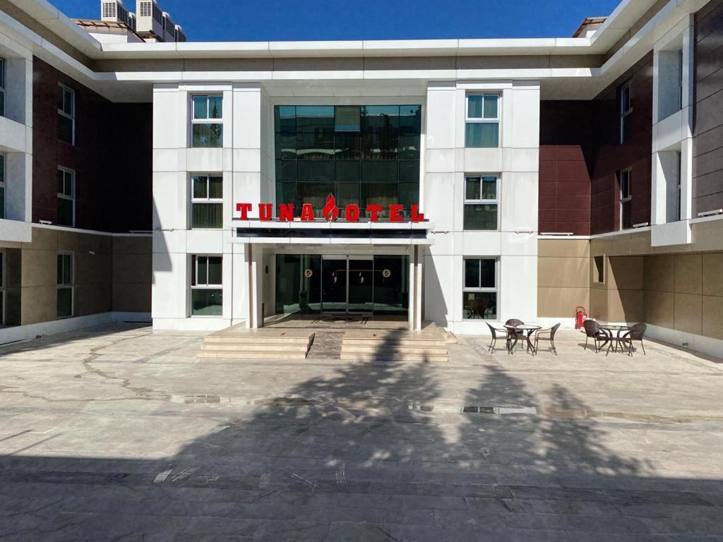 Tuna Otel Rezi̇Dans Gulagzi Luaran gambar