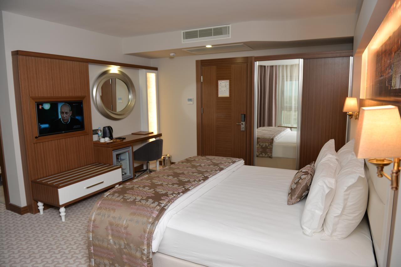 Tuna Otel Rezi̇Dans Gulagzi Luaran gambar