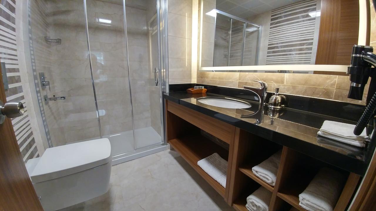 Tuna Otel Rezi̇Dans Gulagzi Luaran gambar