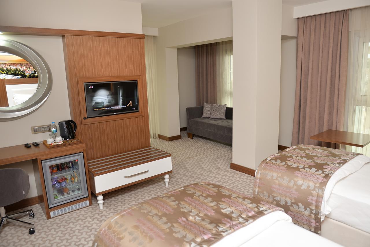 Tuna Otel Rezi̇Dans Gulagzi Luaran gambar